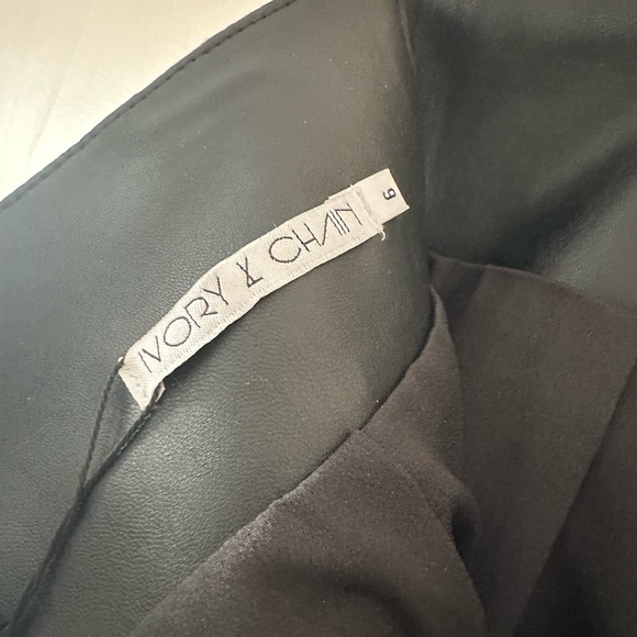 Ivory & Chain Leather Skirt - Picture 3 of 3